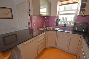 Kitchen- click for photo gallery